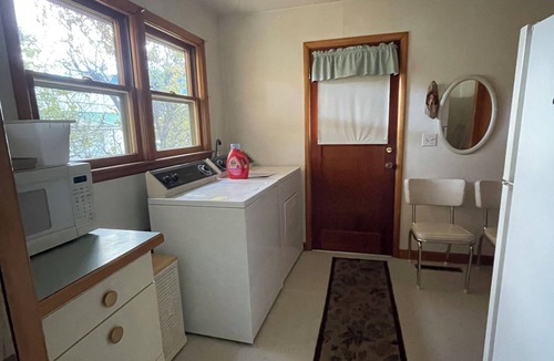 Troy House | Lovely 2-bedroom house in Troy