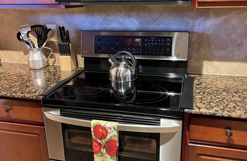 Wellington Condo | Lovely 3 Bedroom 3 Bathroom Condo in Bella Piazza