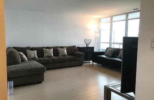 CityPlace Apartment | Lovely 3-Bedroom corner suite *10