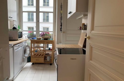 2nd Arrondissement Apartment | LOVELY 55 SQM RUE MONTMARTRE HEART OF PARIS