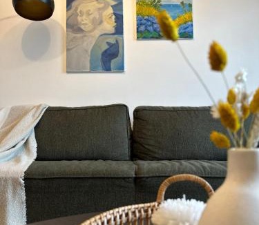 Charonne Apartment | Lovely Appartement-2rooms-6p sunshine-quiet-subway