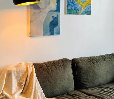 Charonne Apartment | Lovely Appartement-2rooms-6p sunshine-quiet-subway