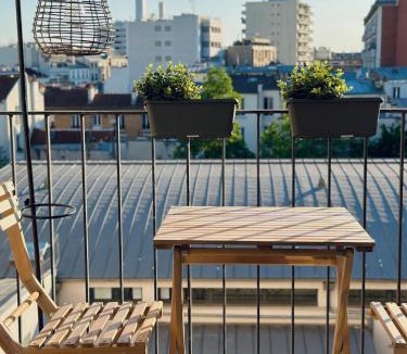 Charonne Apartment | Lovely Appartement-2rooms-6p sunshine-quiet-subway