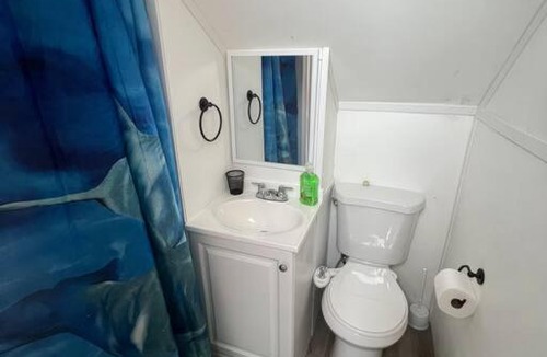 Belleville Apartment | Lovely Attic 1 Bedroom LOFT entire unit near nyc