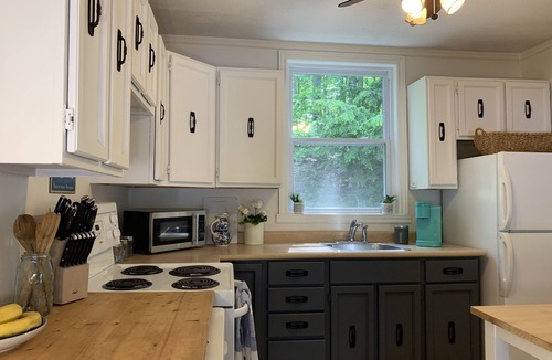 Seguin Cottage | Lovely cozy cottage on north end of Lake Joseph Muskoka