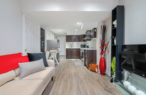 Brampton Apartment | Lovely Cozy Private Appartment