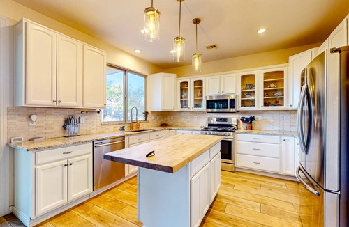 Oro Valley House | Lovely desert home with pool, covered patio, office, & mtn views - dog-friendly