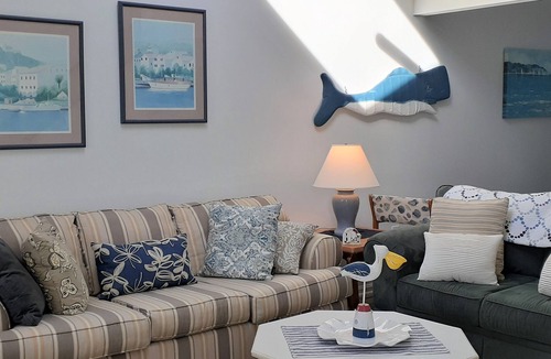Millsboro House | Lovely/peaceful setting; Clean/comfortable home; Pleasant Pool; Long/Short Stays