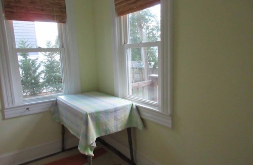 Ship Bottom House | Lovely updated home just 3 homes to the beach in Ship Bottom