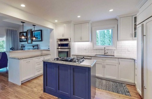 Whitchurch-Stouffville House | Lovely views, magnificent sunsets from inside, decks and dock