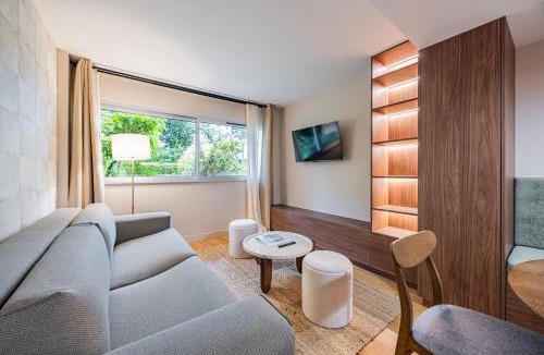 Quartier des Grandes-Carrieres Apartment | LovelyAppartment-OldMontmartre