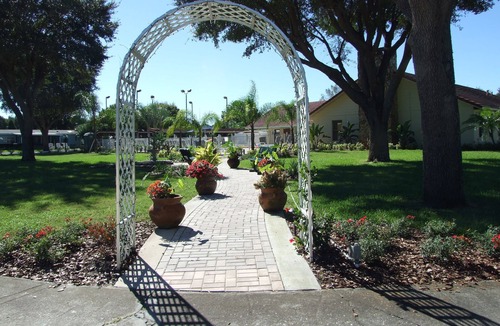 Auburndale House | Low Cost Vacation/Holiday Home Near Golf Courses, Disney Orlando and Tampa