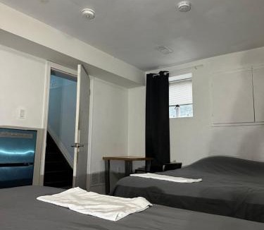 Oakridge Apartment | Lower Loft Suite -Space Share