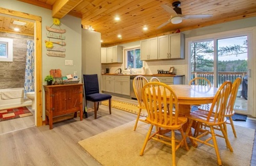 Bancroft Cottage | Lucerne Lookout - Four Bedroom Cottage, Sleeps 8