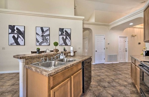 Bridgeford Crossings House | Lux 4BR Near Disney w/Private Pool