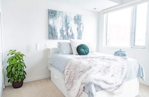 Waterloo Apartment | Lux Loft in Uptown Waterloo ☆ Balcony ☆ UG Parking ☆ Floor to Ceiling Windows