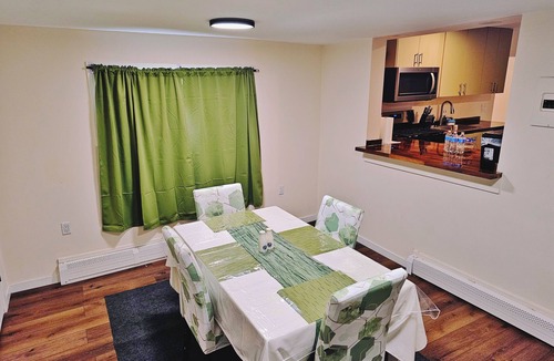 Pittsburgh House | LUX Presbyterian Mercy Acrisure PNC PPG 31st Street Studios