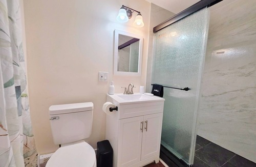 Pittsburgh House | LUX Presbyterian Mercy Acrisure PNC PPG 31st Street Studios