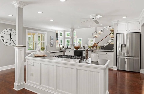 Malvern House | Lux Retreat with Stunning Views & Ultimate comfort