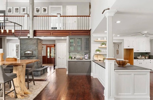 Malvern House | Lux Retreat with Stunning Views & Ultimate comfort