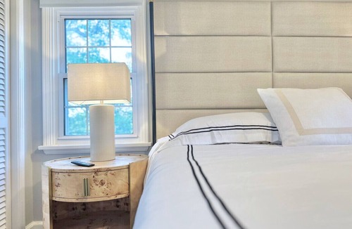 Mount Lebanon House | Luxe Mt. Lebanon Home | Sleeps 6 | Central