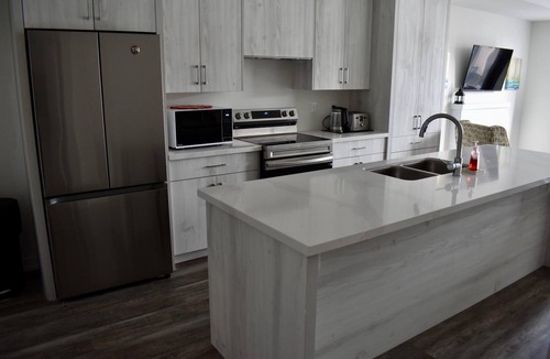 Oakville House | Luxirous 4 bedroom house plus office room in heart of Oakville