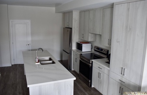 Oakville House | Luxirous 4 bedroom house plus office room in heart of Oakville