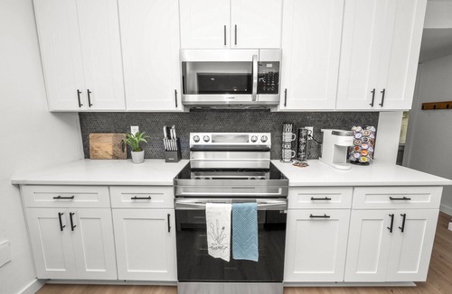 Dixieland House | Luxurious 3BR Downtown Lakeland