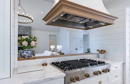 Seguin Cottage | Luxurious 7 bed 7 bath cottage on Lake Rosseau! Sauna! Gym!