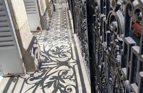 Sorbonne Apartment | LUXURIOUS APT,WRAP AROUND BALCONY, STUNNING VIEWS/2MN TO SEINE RIVER/NOTRE DAME