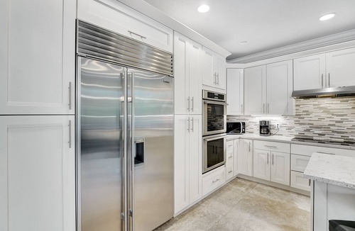 Ocean Ridge Villa | Luxurious Beach Home/Walk To Fun Beach/Gamer Room/Mins. to Downtown DelRay/WiFi