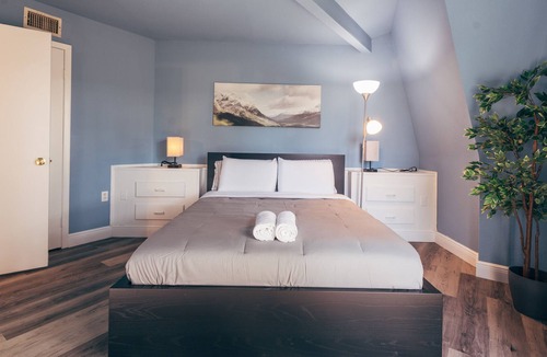 Haines City House | Luxurious Dome Retreat: Unwind in Haines City's Serenity