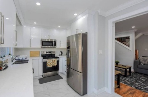 Lisgar Apartment | Luxurious Home in Mississauga
