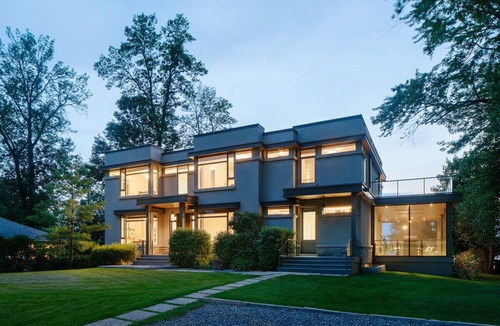 Innisfil House | Luxurious masterpiece on the lake.