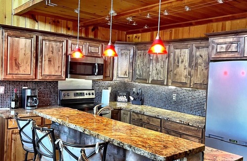 Crown King Cabin | Luxury 2 Story Crown King Cabin, Large balcony, Hiking, Fishing, Mountain Views