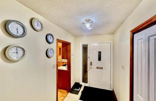York Regional Municipality Apartment | Luxury 2BR home in Newmarket
