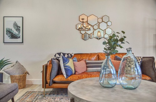 La Paz At Desert Springs House | Luxury 4BR/Jacuzzi/Heated Pool/Putting Green/Pool Table/Mayo Hospital/Scottsdale