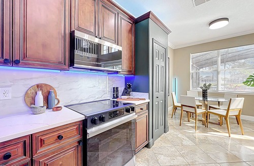 Southeast Orlando House | Luxury 5-bedroom, 3.5 Bathroom House with Private Pool, Patio & Gated Community!