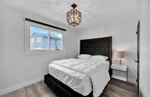 Brampton House | Luxury 5Star Home away from Home