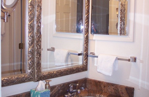 Holiday Isle Condo | Luxury apartment directly on the water