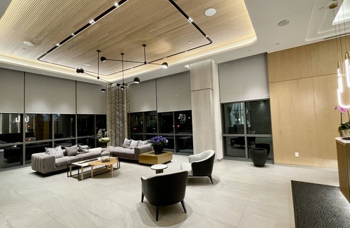 Humber Bay Condo | Luxury Boutique Condo on Lake Ontario & minutes from Downtown Toronto