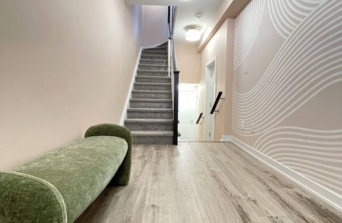 Stouffville House | Luxury 3BR home in Stouffville Markham (w/work event space)