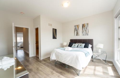 Vaughan Villa | Luxury Comfort in Vaughan