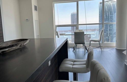 St. Lawrence Condo | Luxury condo with amazing view!