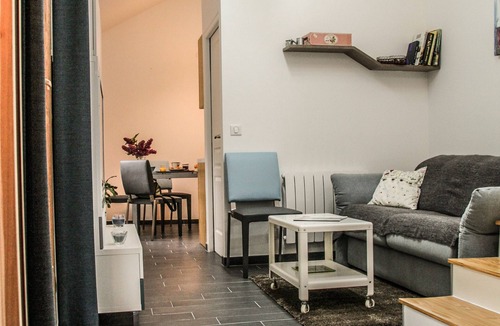 Champs-sur-Marne Cottage | Luxury cottage facing Champs /Marne castle 20 minutes from Paris and Disneyland