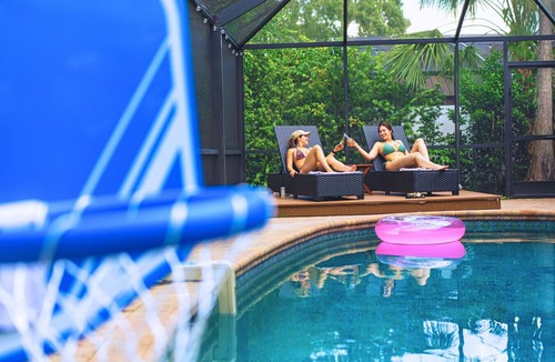 East Naples Villa | Luxury Escape Heated Pool Cinema & Game Lounge