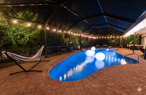 East Naples Villa | Luxury Escape Heated Pool Cinema & Game Lounge