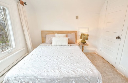 The Junction Hotel | LUXURY ESTATE STEPS TO DOWNTOWN n