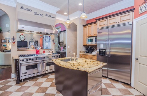 Berlin House | Luxury Home, 1.5mi to Assateague Island and Top Golf Courses! Sleeps 12!