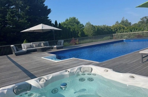 Shinnecock Hills House | Luxury Home with Private Tennis, Basketball, Pool & Jacuzzi